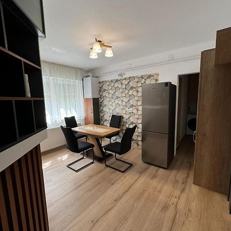 Bingo Apartman Cristuru Secuiesc Εξωτερικό φωτογραφία
