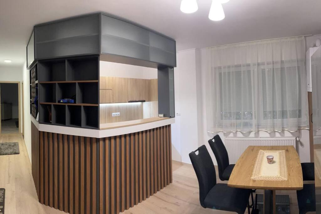 Bingo Apartman Cristuru Secuiesc Εξωτερικό φωτογραφία